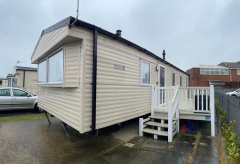 Coastfields 3 bed 8 berth holiday home Campground/ 
RV Resort in Ingoldmells