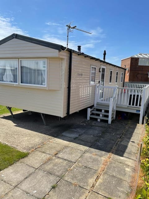 Coastfields 3 bed 8 berth holiday home Campground/ 
RV Resort in Ingoldmells