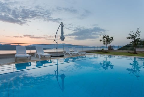 Pool view, Sea view, Swimming pool