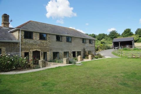 Bowden Lodge House in Dover District