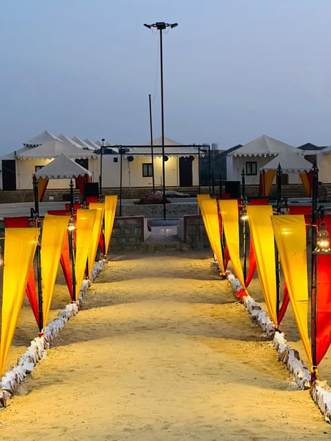 Golden Empire Luxury Camp Estância in Sindh