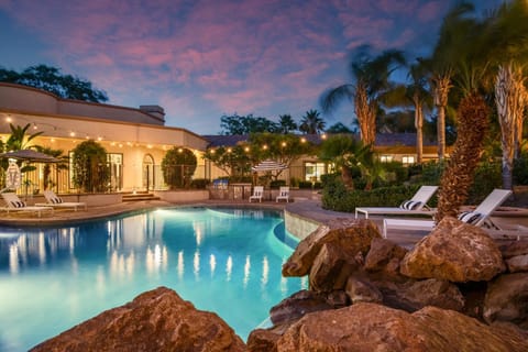 Villa Verbena by AvantStay Expansive Estate w B-ball Court PoolSpa Entertainers Yard Chalet in Bermuda Dunes