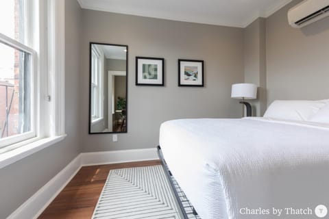 94 Charles Street by Thatch Apartment hotel in Beacon Hill