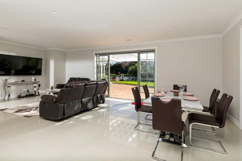 A Majestic Slice of Heaven Villa in Waikato