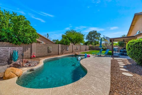 Luxe Gilbert Oasis - Close to Spring Training House in Gilbert