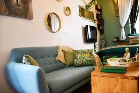 Le Patio H24,Cosy,Port,Plage,Wifi,Netflix Apartment in La Seyne-sur-Mer