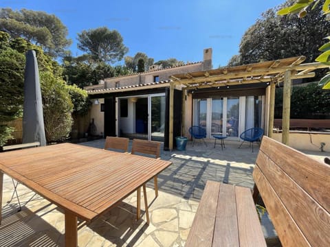 Property building, Patio, Day, View (from property/room), Balcony/Terrace