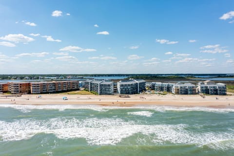 Shipwatch Villas Apartment in North Topsail Beach