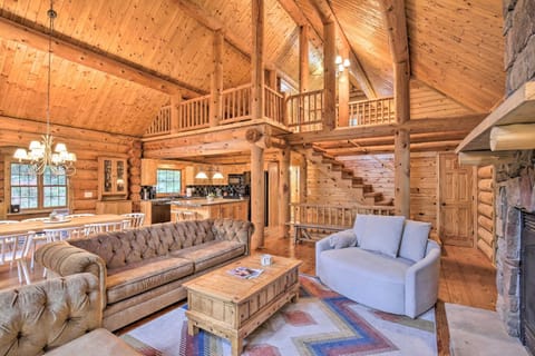 Splendid Family Cabin with Hot Tub and Grill! Casa in Lake Pepin