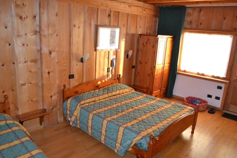 Animals, Bedroom