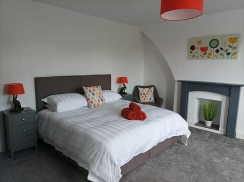 Victorian Renovation Room 6 Bed and Breakfast in Liverpool