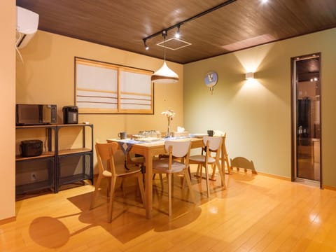 Muji Arashiyama Villa 無時嵐1階2階賃貸し 駅まで徒歩2分 Appartement in Kyoto