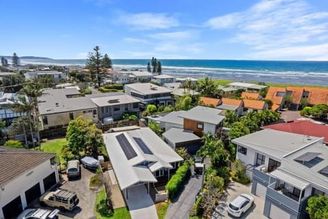 Salty Crab Bungalow House in Lennox Head