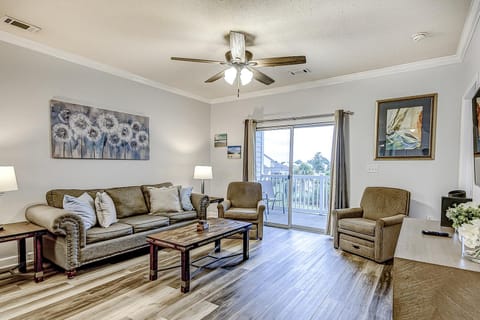 The Perfect Getaway at Wickham Dr Condo in Carolina Forest