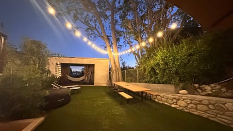 Garden, Garden, Balcony/Terrace, Garden view