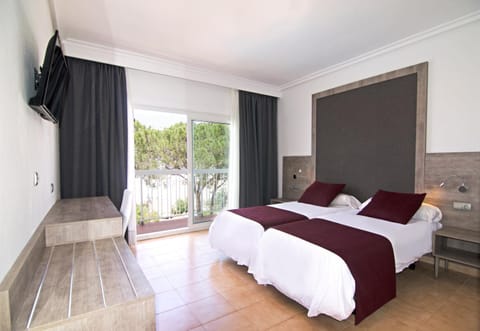Hotel Vibra Marco Polo II - Adults only Hotel in Sant Antoni Portmany
