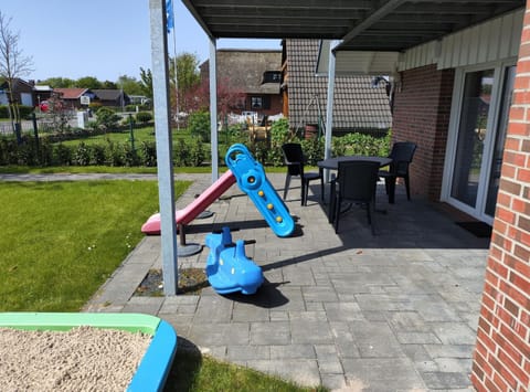 Ferienhaus Krabbe, 8 Personen, 34 Schlafzimmer House in Friedrichskoog