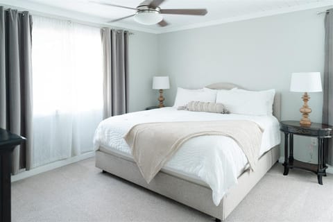 Secluded Villa on 50+ acres - near IU and Nashville Villa in Indiana