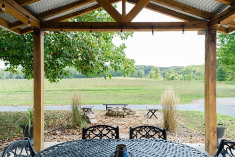 Secluded Villa on 50+ acres - near IU and Nashville Villa in Indiana