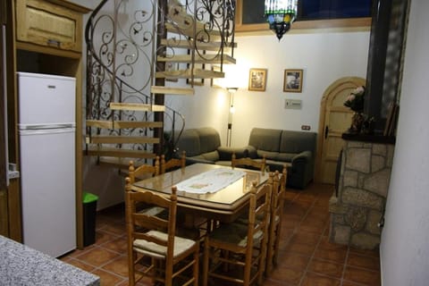 Cuevas las Chimeneas Apartment in Guadix