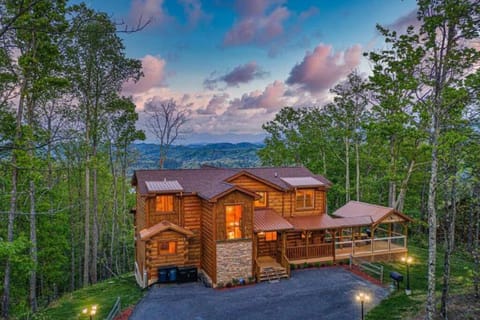 The Appalachian – Your Pigeon Forge Dream Cabin Cabin in Sevier County