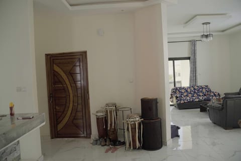 Appartement entier proche de la plage Yoff BCEAO A2 Appartement in Dakar