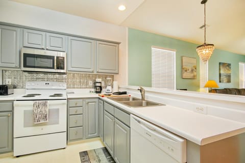 River Oaks 52G Apartment in Carolina Forest