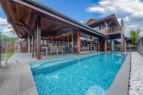 23 The Cove - Whitsunday Waterfront Living House in Airlie Beach