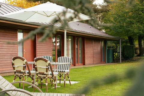 Property building, Garden, Garden view