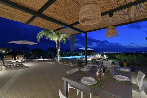 Patio, Night, View (from property/room), Balcony/Terrace, Dining area, Pool view, Swimming pool, sunbed