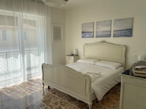 Casa Gelindo - large and fine apartment with two bathrooms Condo in Sestri Levante