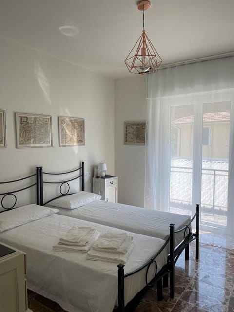 Casa Gelindo - large and fine apartment with two bathrooms Apartamento in Sestri Levante