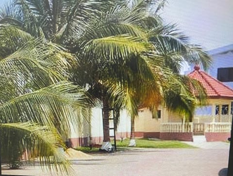 Exclusive Holiday Villa with Pool in Accra Villa in Accra