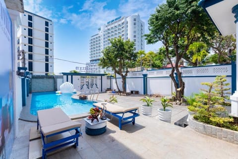 Pool view, Swimming pool, Swimming pool