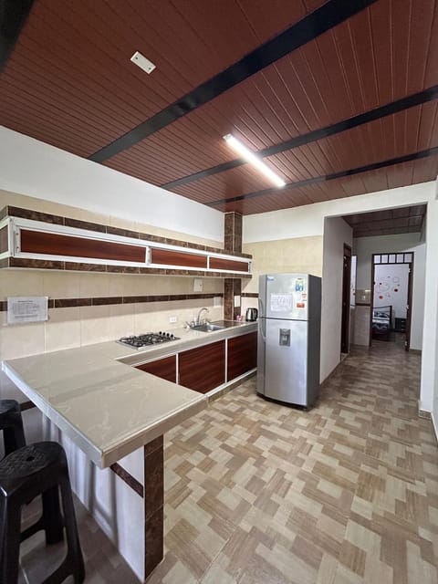 CÓMODO APARTAMENTO CENTRAL EN BARRIO SEMI RURAl Apartment in Villavicencio