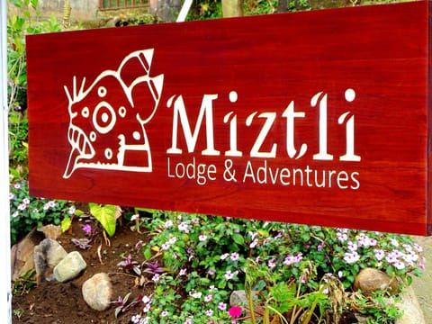 Miztli Lodge & Adventure Hotel in Monteverde