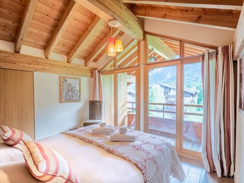 Chalet contemporain aux Houches, près des pistes, 6 chambres, WiFi, jardin, grille-pain - FR-1-343-179 Chalet in Les Houches