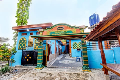 SPOT ON 91811 Rumah Inap Bunda Nurhayati Hôtel in Pujut