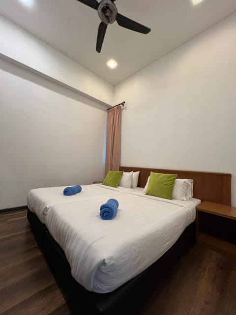 NEW 6pax 3BR Sunrise view 100m Attractive Places Kea Farm Apartment in Brinchang