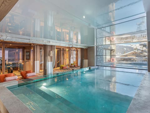 Chalet luxueux à Courchevel avec piscine, cinéma, salle de sport et service complet - FR-1-562-71 Chalet in Saint-Bon-Tarentaise