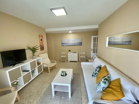 Azvalia - Valdelagrana beach experience Piscina y parking gratis Apartment in El Puerto de Santa María