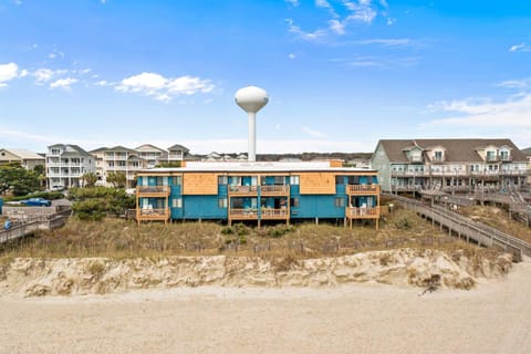 275 W First St #22F Eigentumswohnung in Ocean Isle Beach