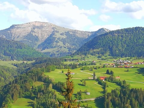 Nearby landmark, Natural landscape, Mountain view