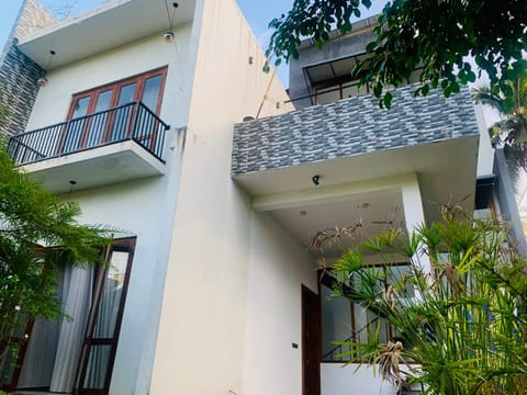 Property building, Balcony/Terrace