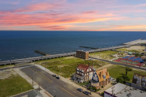 Grand Historic 8BR 6 5BA Mansion Waterfront Decks House in Atlantic City