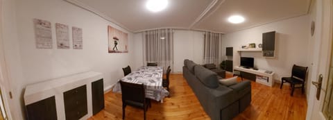 Apartamento Saioa Apartment in Pamplona