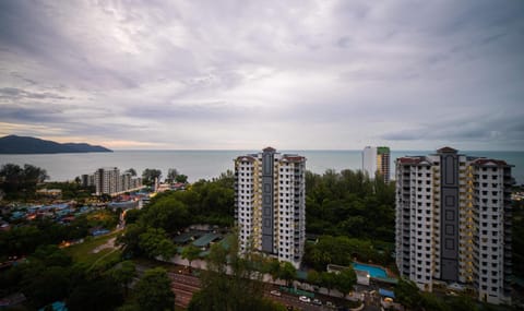 Batu Ferringhi Sea View Penthouse Resort Home Apartment in Bayan Lepas