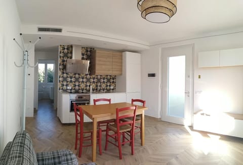 Kitchen or kitchenette, Living room, Dining area