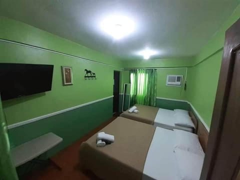 Santimart Backpackers Coron Bed and Breakfast in Coron