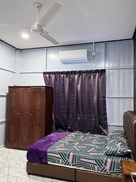 Lavender Homestay Desa Chendering 3 bedrooms Kuala Terengganu House in Terengganu, Malaysia